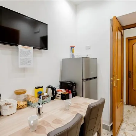 Mi Casa Tu Casa - * Catania